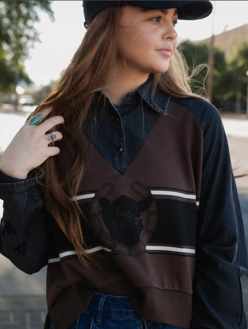 NWT 2 Fly Co Western Bull Graphic Denim Collar Sweatshirt Top S/M